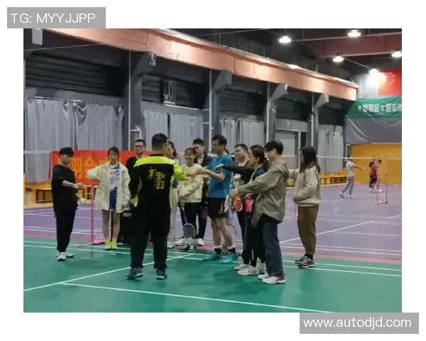 羽毛球纪实：记录武汉羽毛球队的成长故事_1